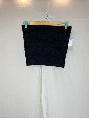BP. Tube top built in bra mesh floral pattern size M/L